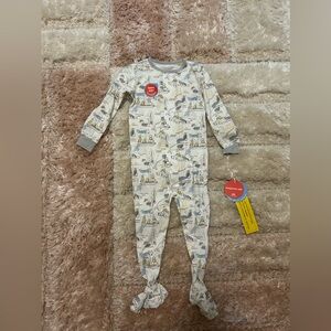 NWT Magnetic me footie